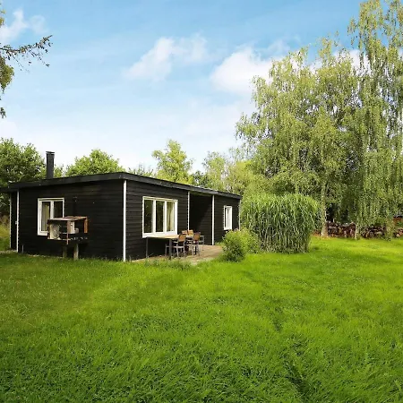 Holiday home Two-bedroom In Jaegerspris 1